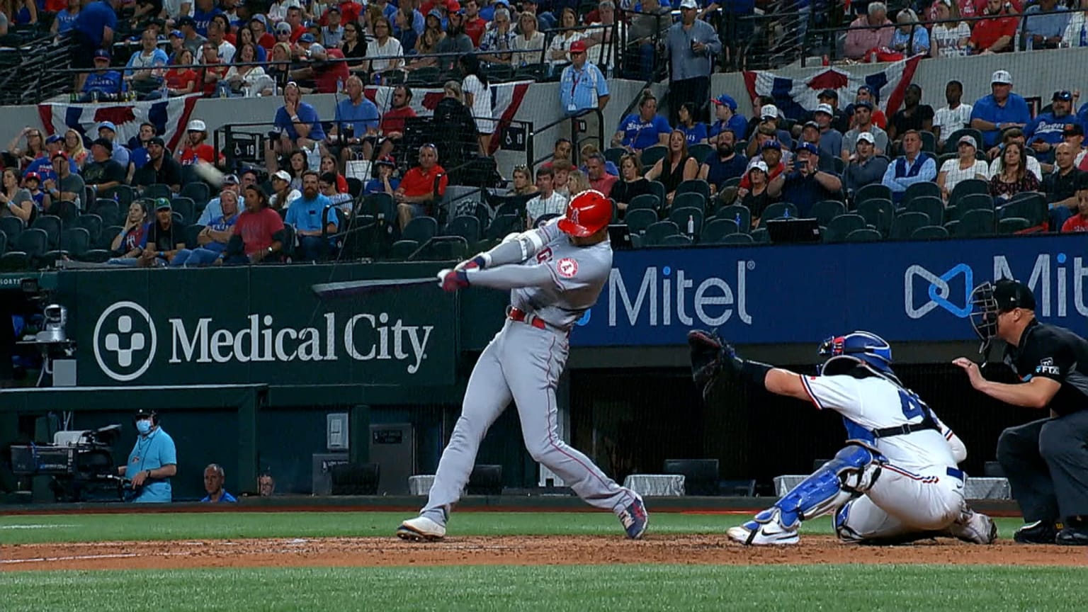 Ohtani hits 15th HR in 6-run 4th, Angels defeat Rangers 11-5