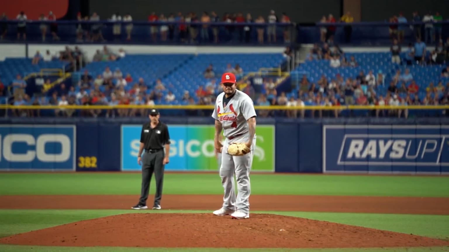 Yadier Molina strikes out Paredes | Creator Cuts | 06/08/2022 | Texas ...