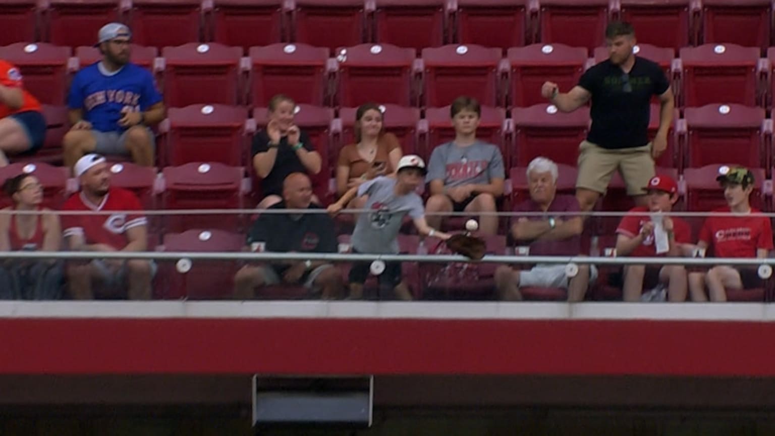 Reds fan makes a nice grab on Papierski's foul ball 07/06/2022