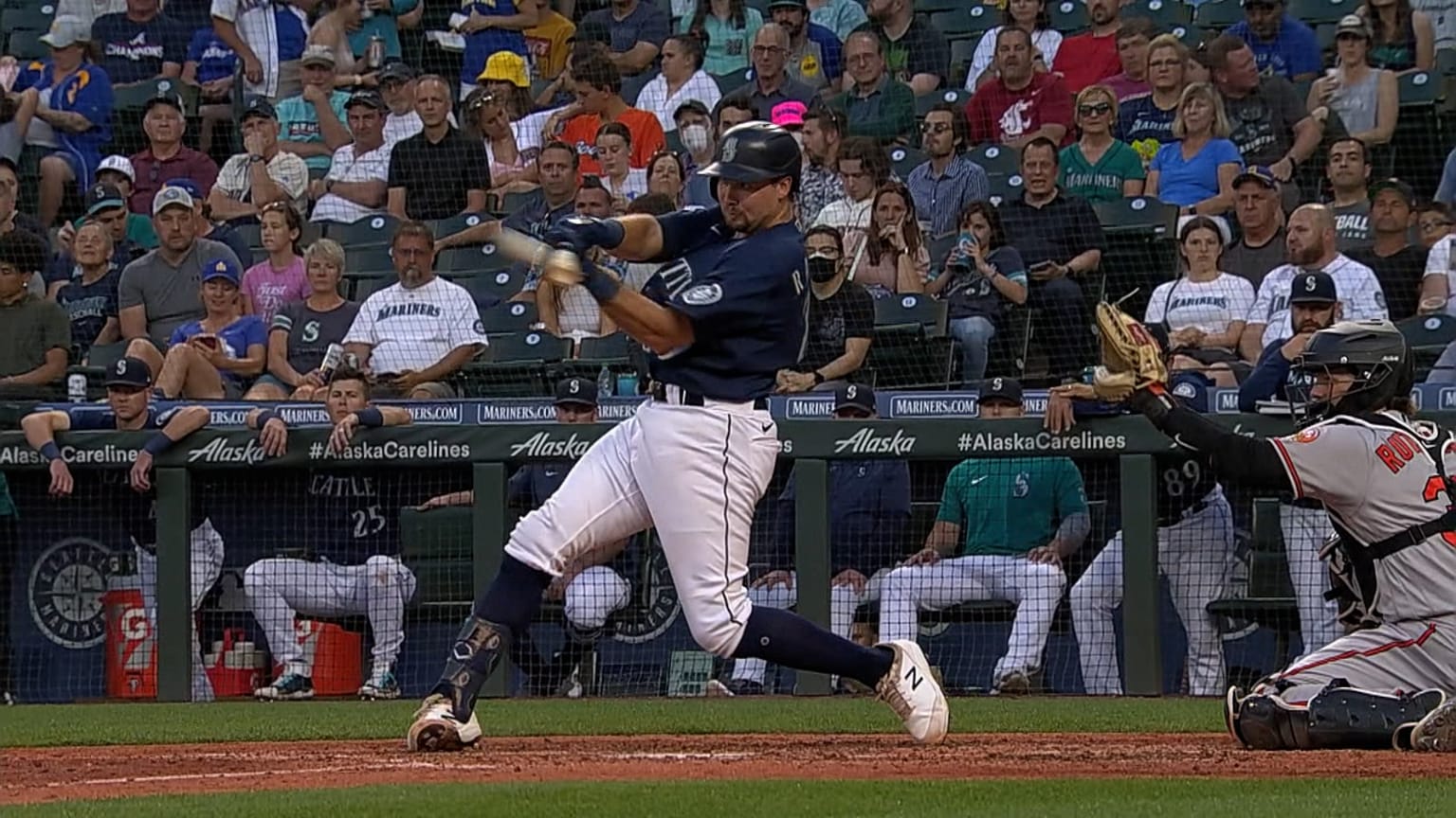 Cal Raleigh hammers a solo home run in the 5th inning | 06/27/2022 ...