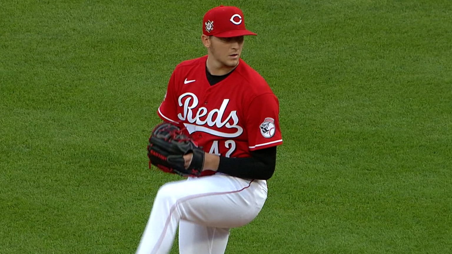 Jeff Hoffman -- Game Used Jersey -- April 4 (Reds Debut and First Win as a  Red: 5.0 IP, 1 R, 0 BB, 6 K) -- Size 46