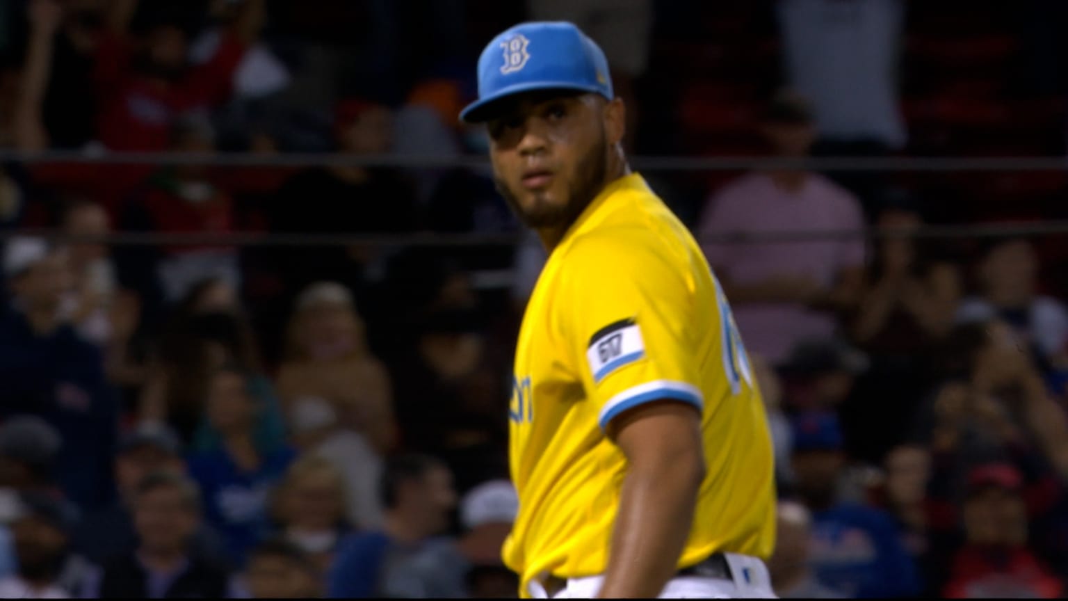 Darwinzon Hernandez seals the win 09/21/2021 Baltimore Orioles