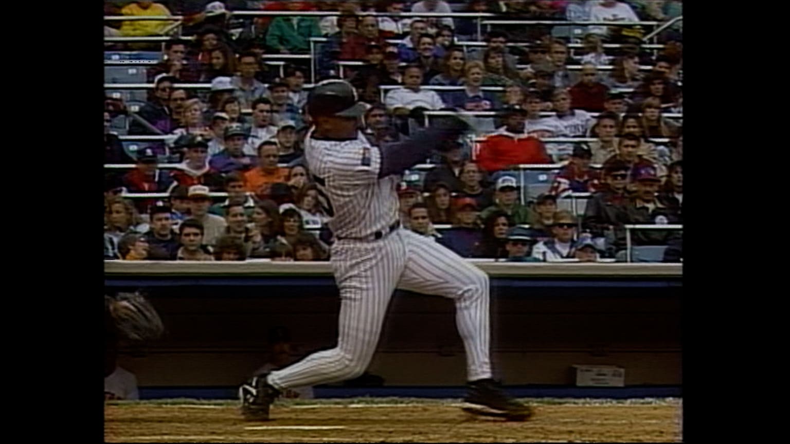 Tartabull's line drive home run 05/08/1994