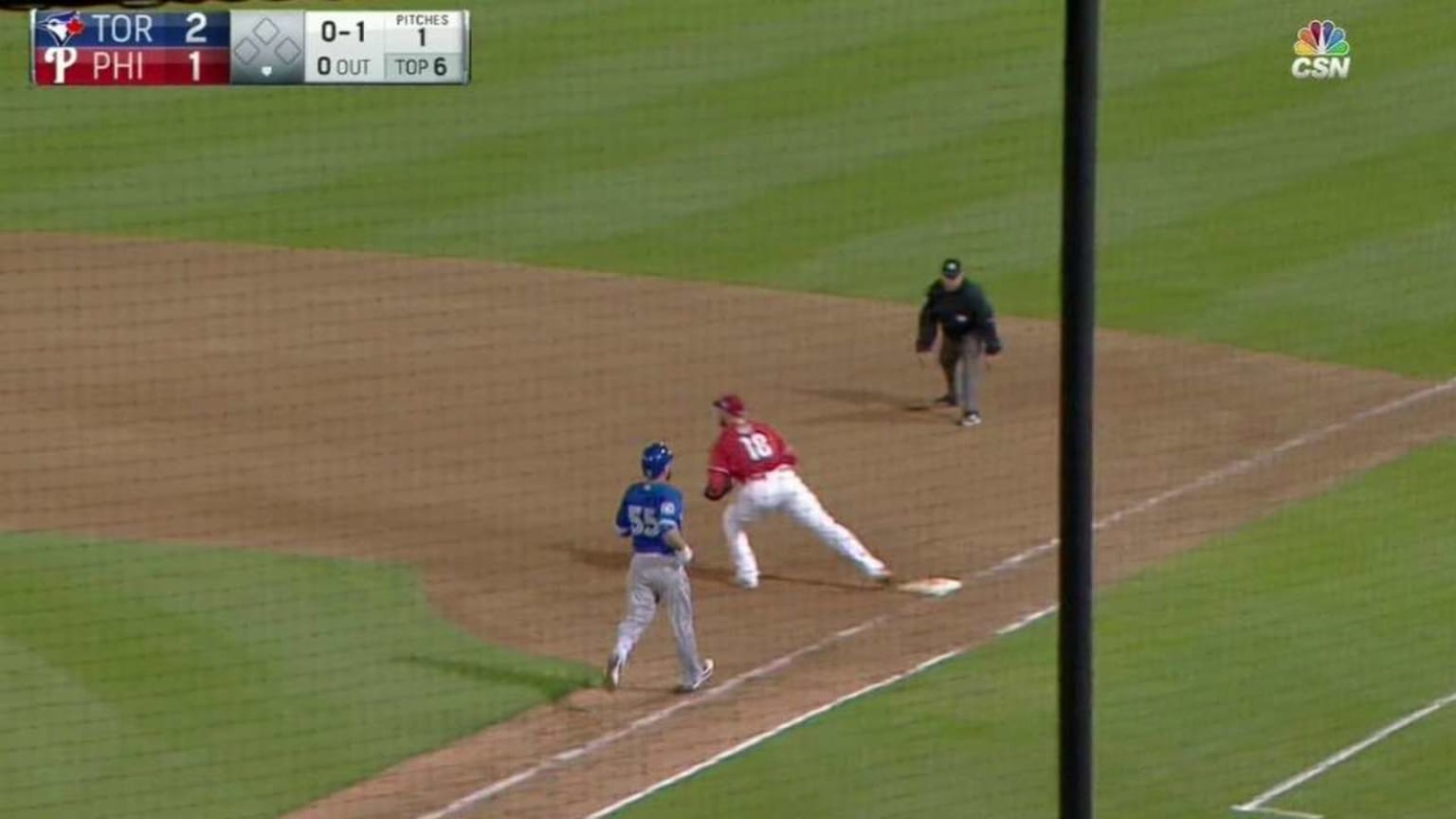 TOR@PHI: Blanco makes a barehanded play, gets the out | 03/25/2016 ...