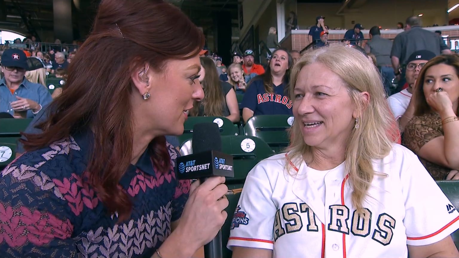 Young girl with 'Mrs. Bregman' jersey captures attention of Astros player's  mother