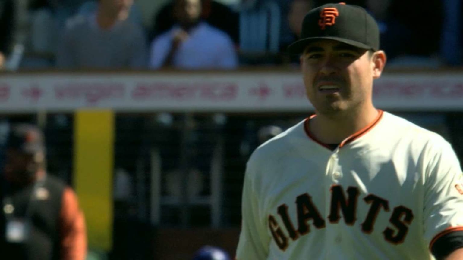 Crawford, Giants pounce on shaky Pirates bullpen in 7-5 win