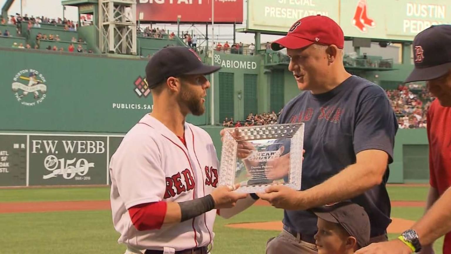 RED SOX PREVIEW: Dustin Pedroia has the heart of a giant