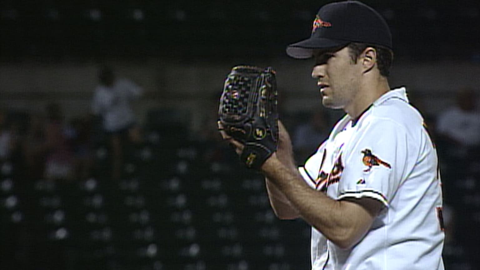 Mike Mussina strikes out 10 in shutout of Rangers 