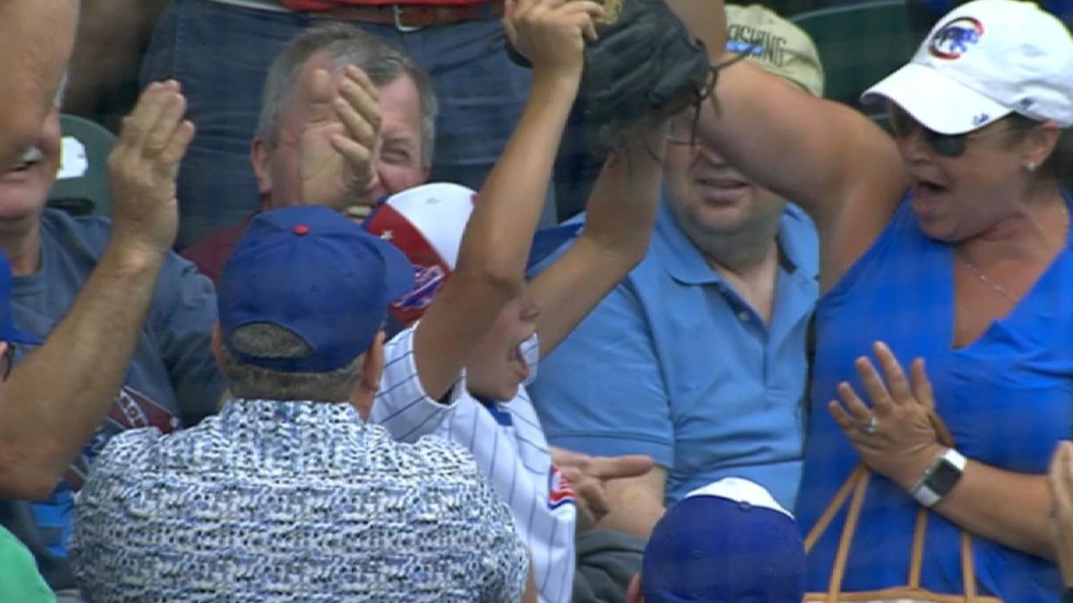 Amputee White Sox Fan Catches Ball with Prosthetic Leg