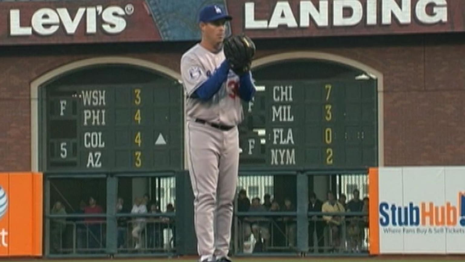 2008 Dodgers: Greg Maddux reaches 5,000 innings pitched against