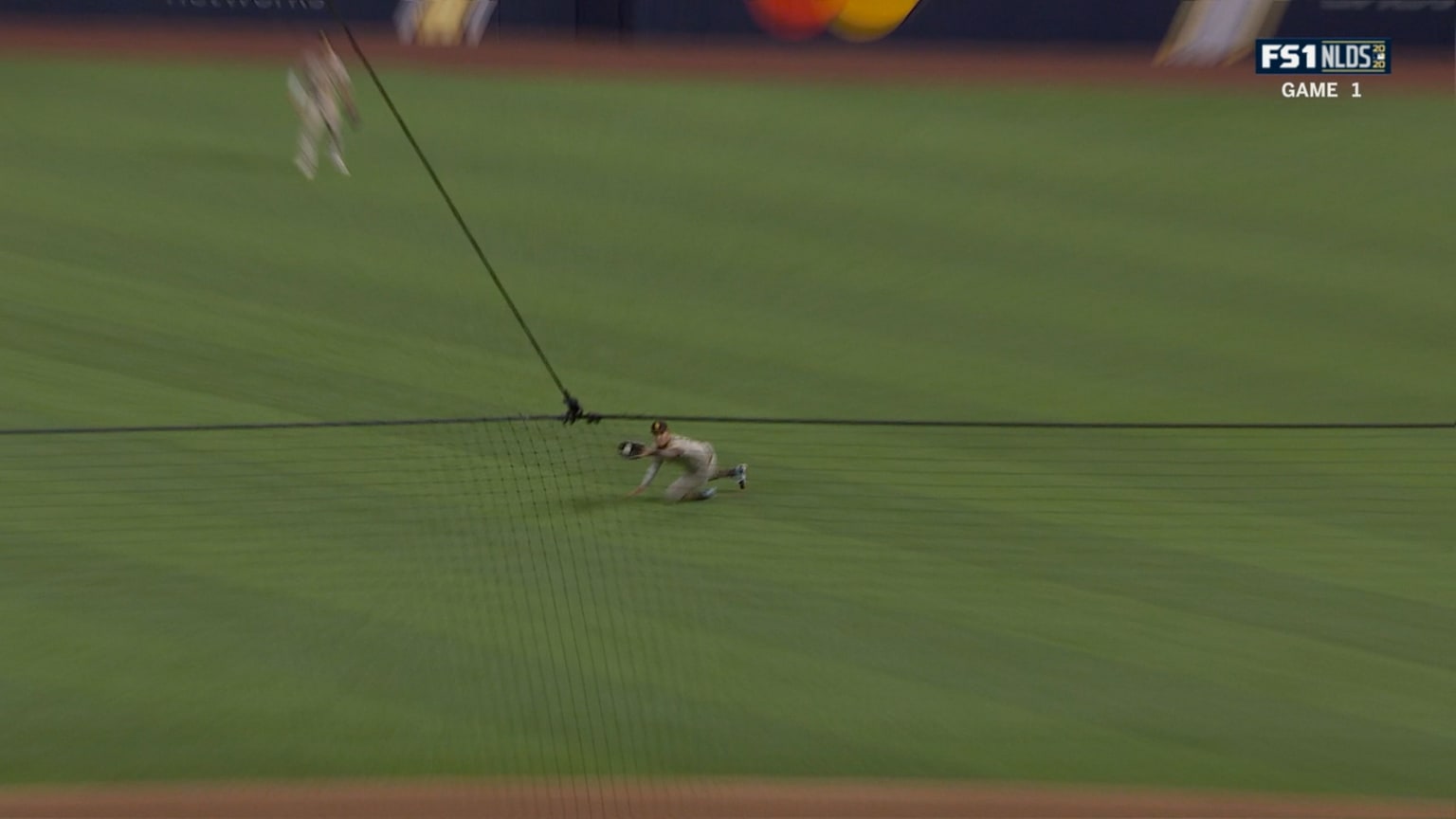 Manny Machado Makes A Diving Catch In The 8th 10 06 2020 San Diego
