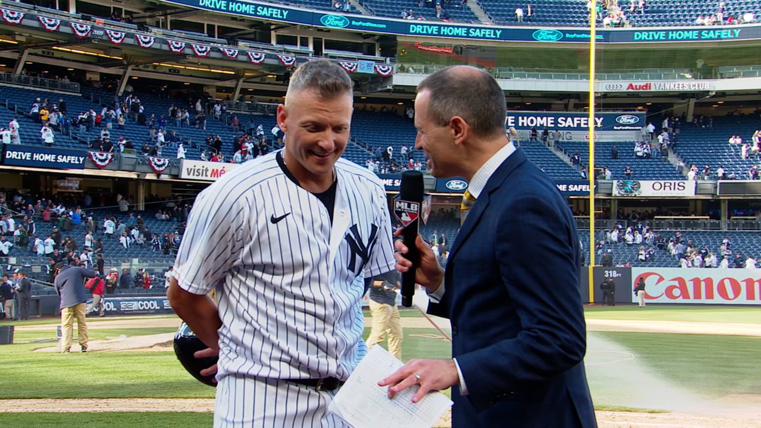 Josh Donaldson's first Yankees HR, 04/16/2022