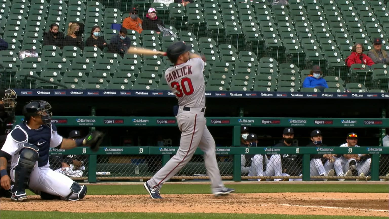 Kyle Garlick suena doble al LF para traer a Astudillo | 05/04/2021 ...