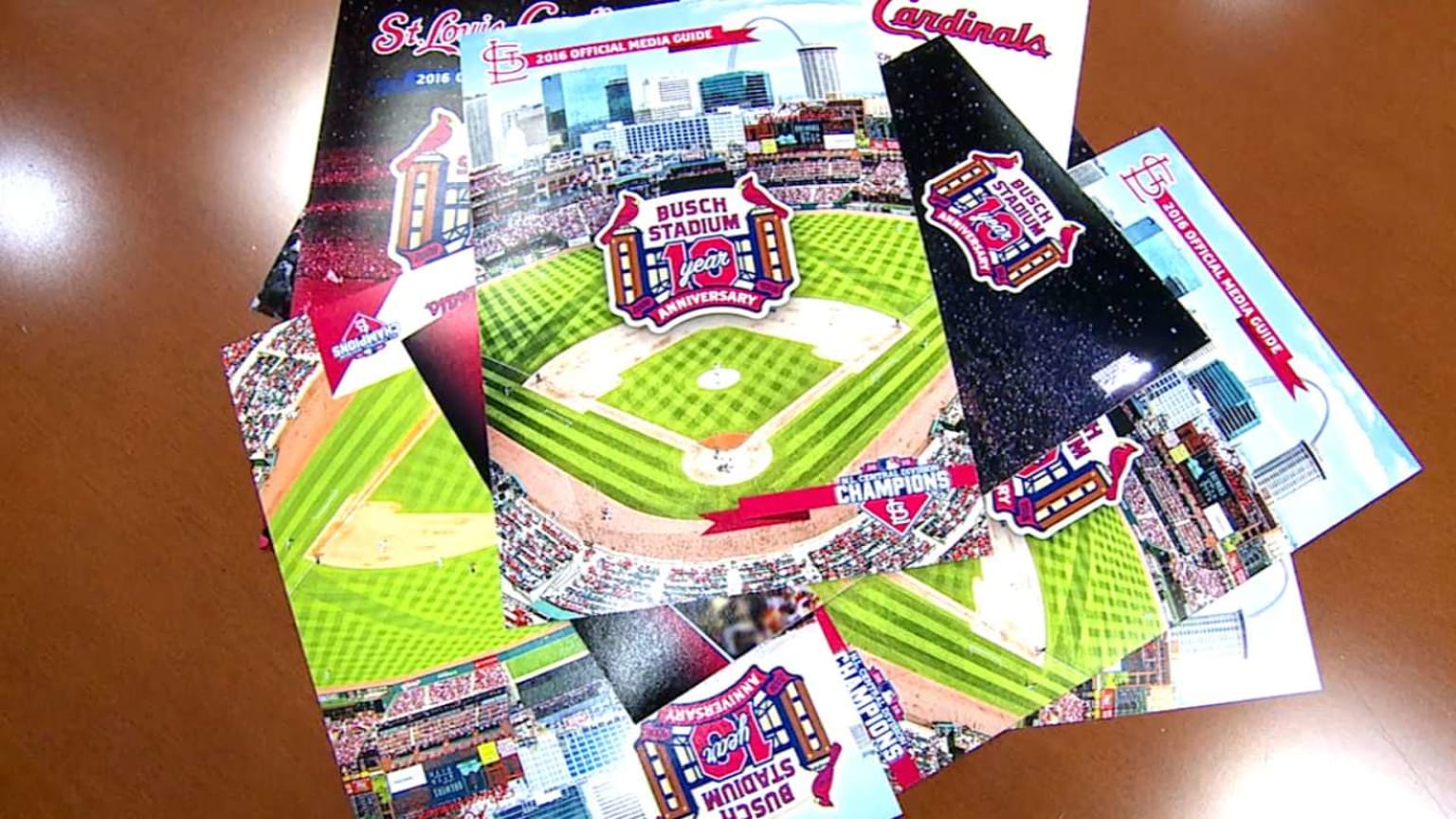 Media Guide On Sale Now | 04/01/2016 | St. Louis Cardinals