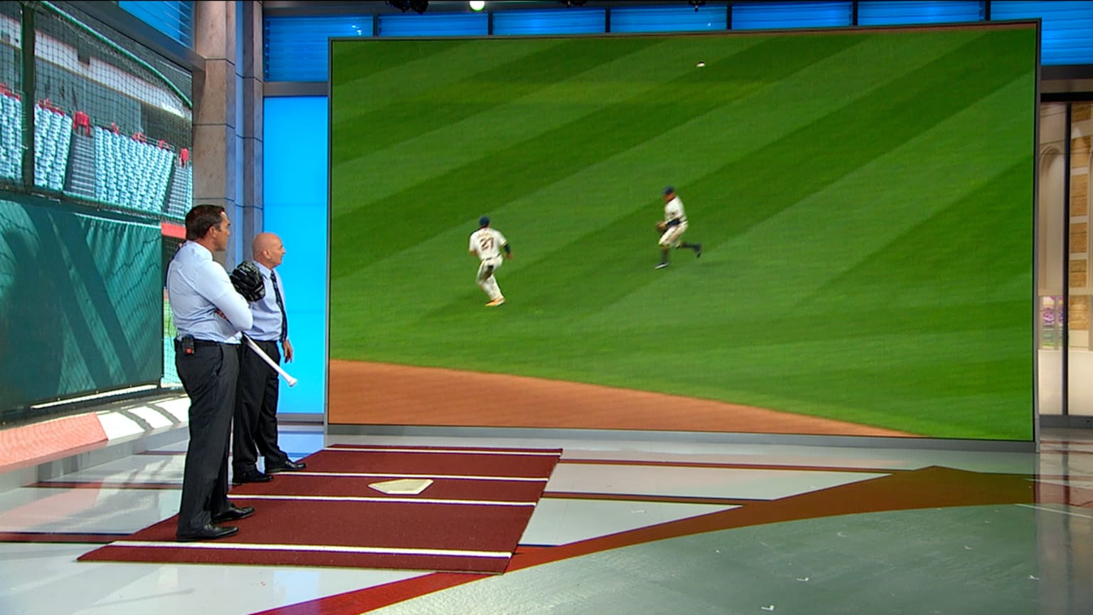 MLB Central on relay throws 07/29/2021