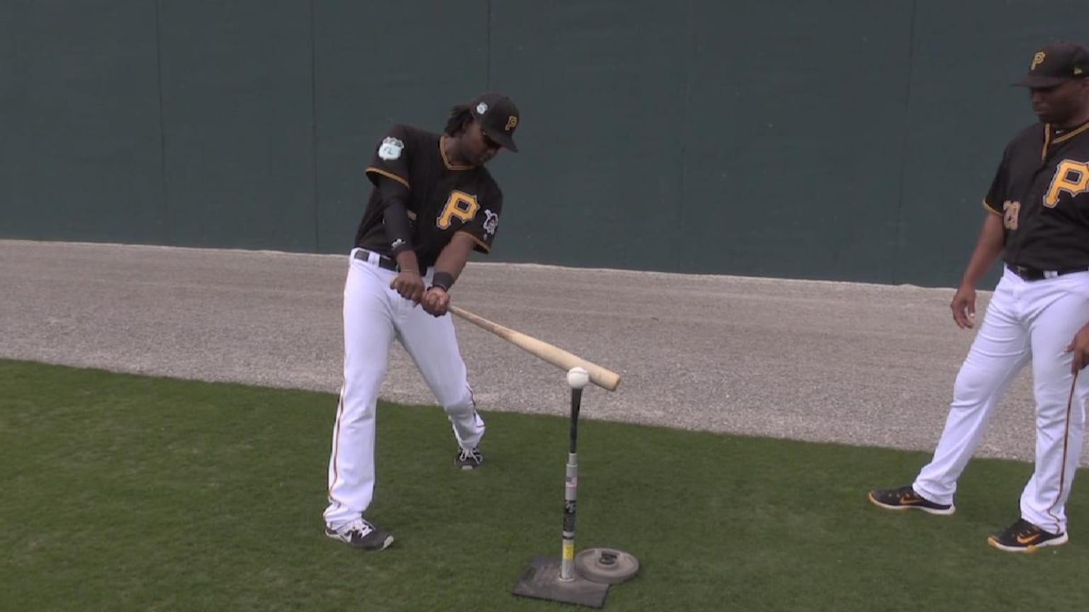 Hitting Off the Tee Setup 06/01/2017 Pittsburgh Pirates