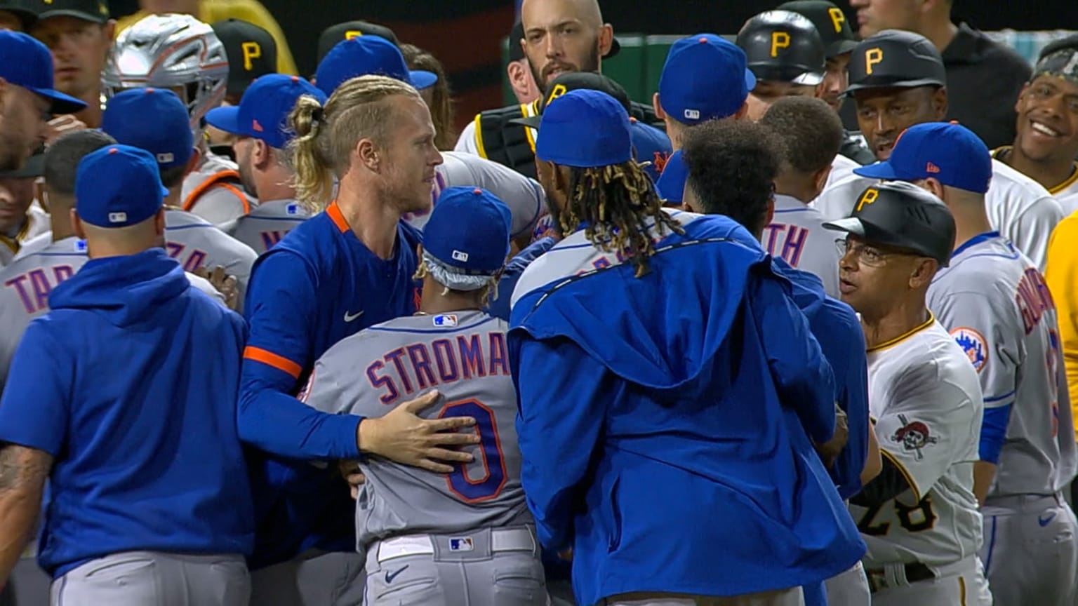 Benches clear in Pittsburgh 07/16/2021 Pittsburgh Pirates
