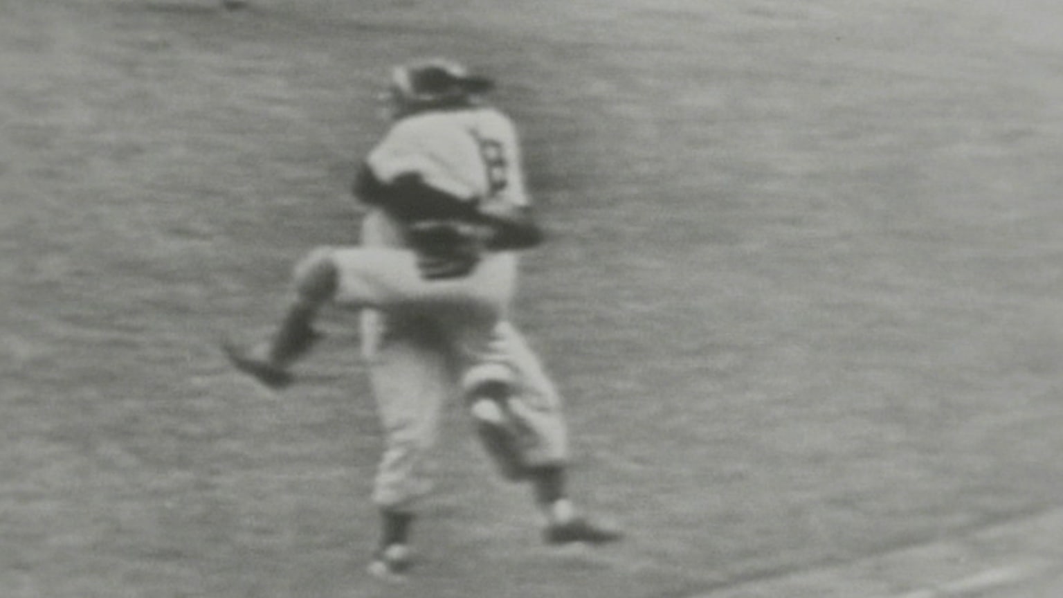 Larsen closes out WS perfect game, 10/08/1956