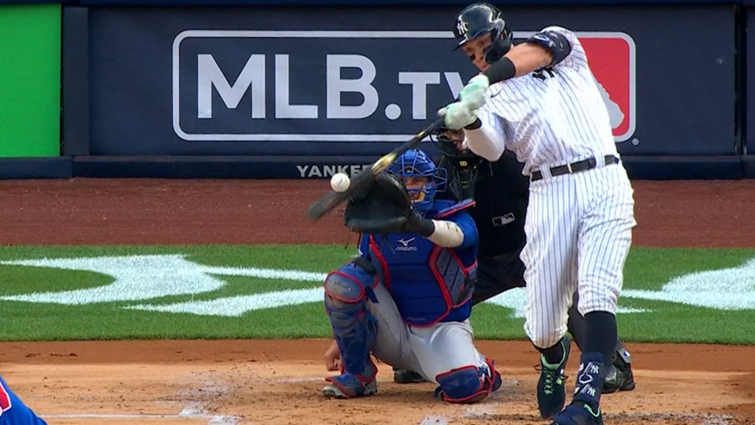 Aaron Judge leads off the game with a homer to left | 06/11/2022 | MLB.com