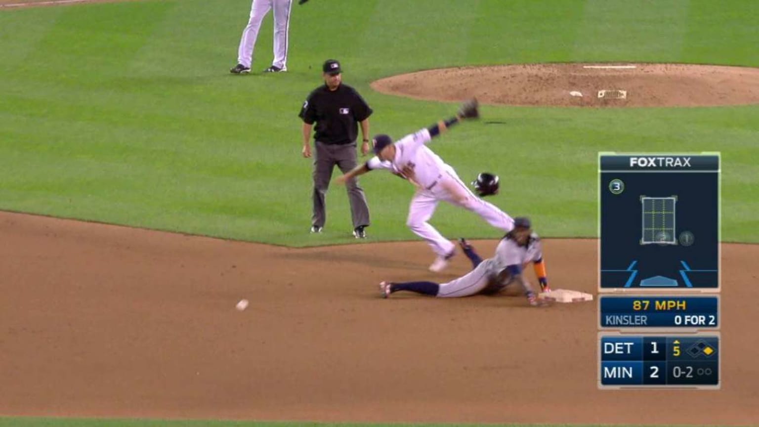 DET@MIN: Maybin takes second, lands at third on error | 08/23/2016 ...