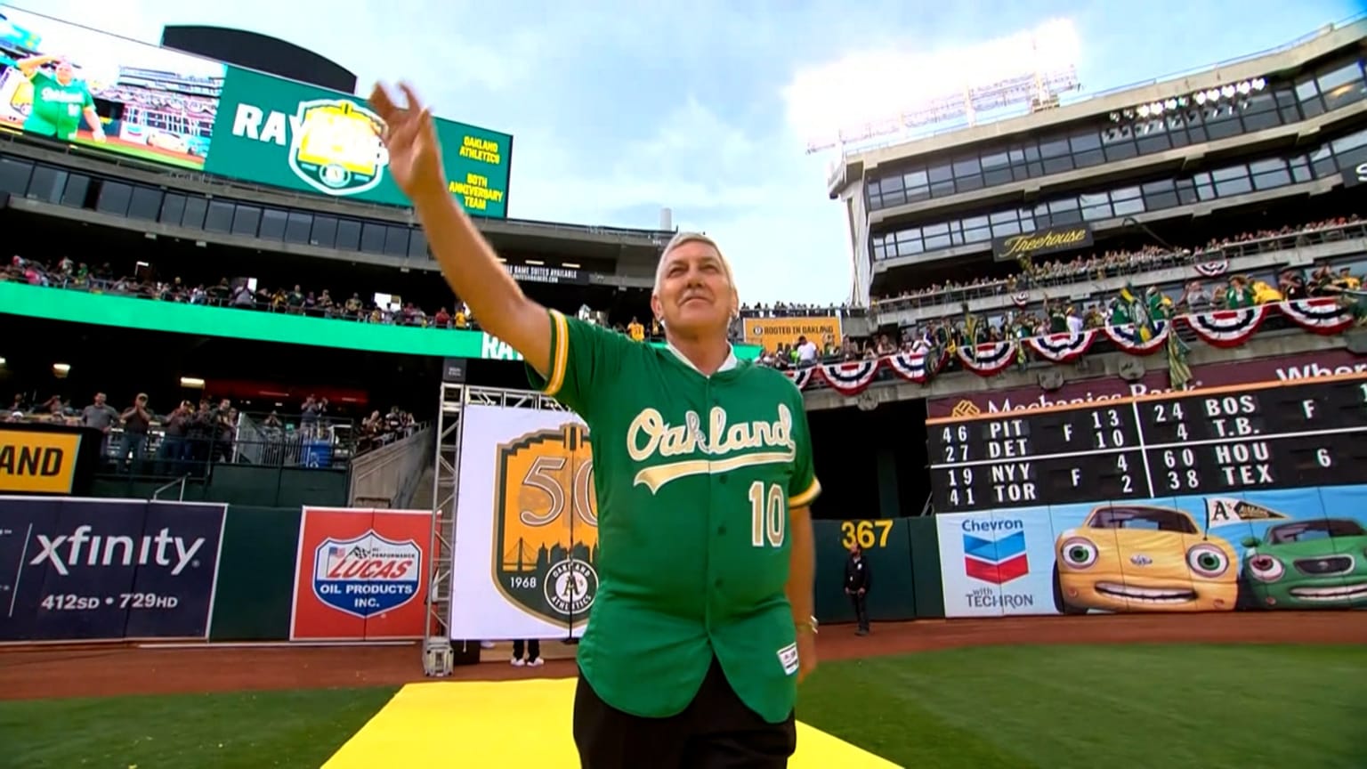 Oakland A's news: A's honour Ray Fosse at home opener - Athletics