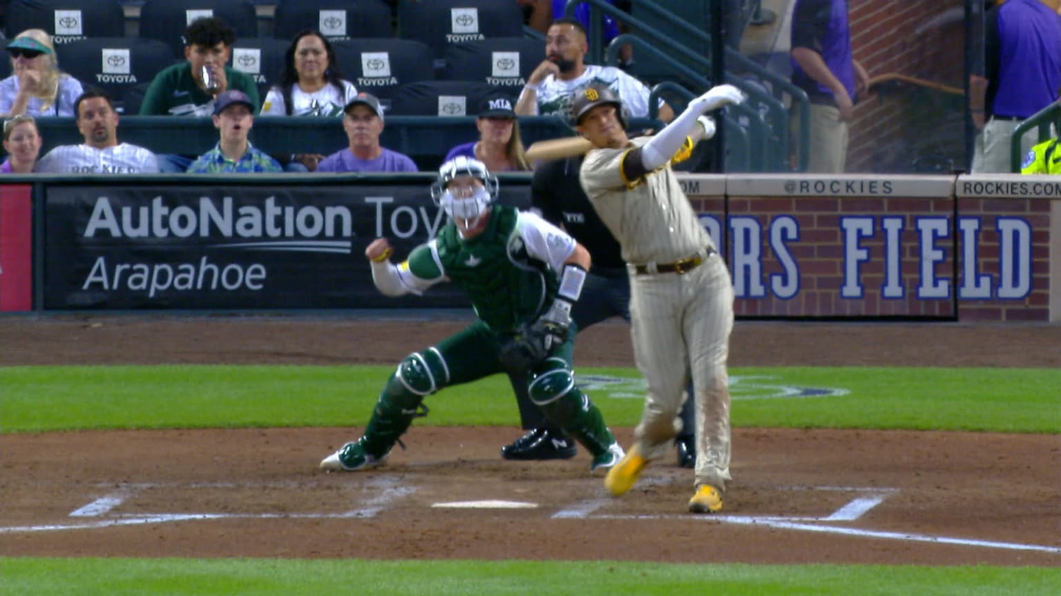 Manny Machado's three-run homer, 07/08/2022