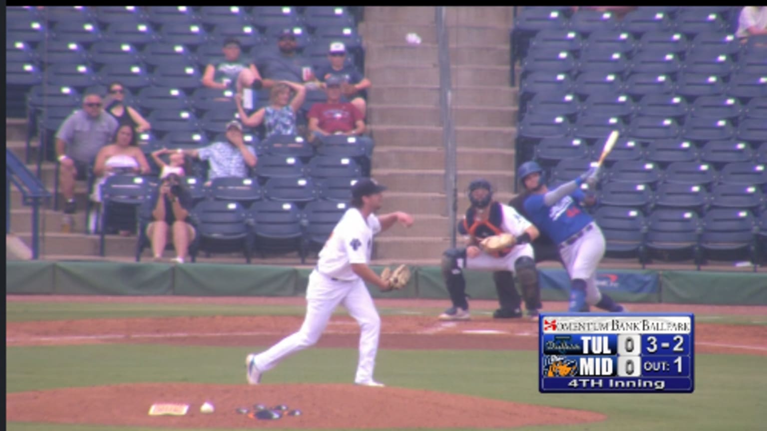 LA's Andy Pages hits 12th homer 06/26/2022