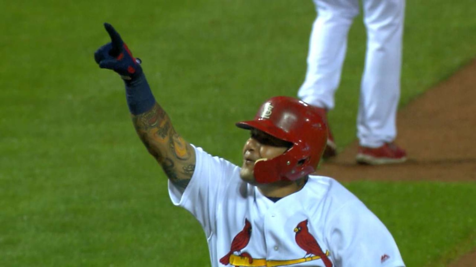 NLDS: Yadier Molina delivers epic bat flip after walk-off sac-fly