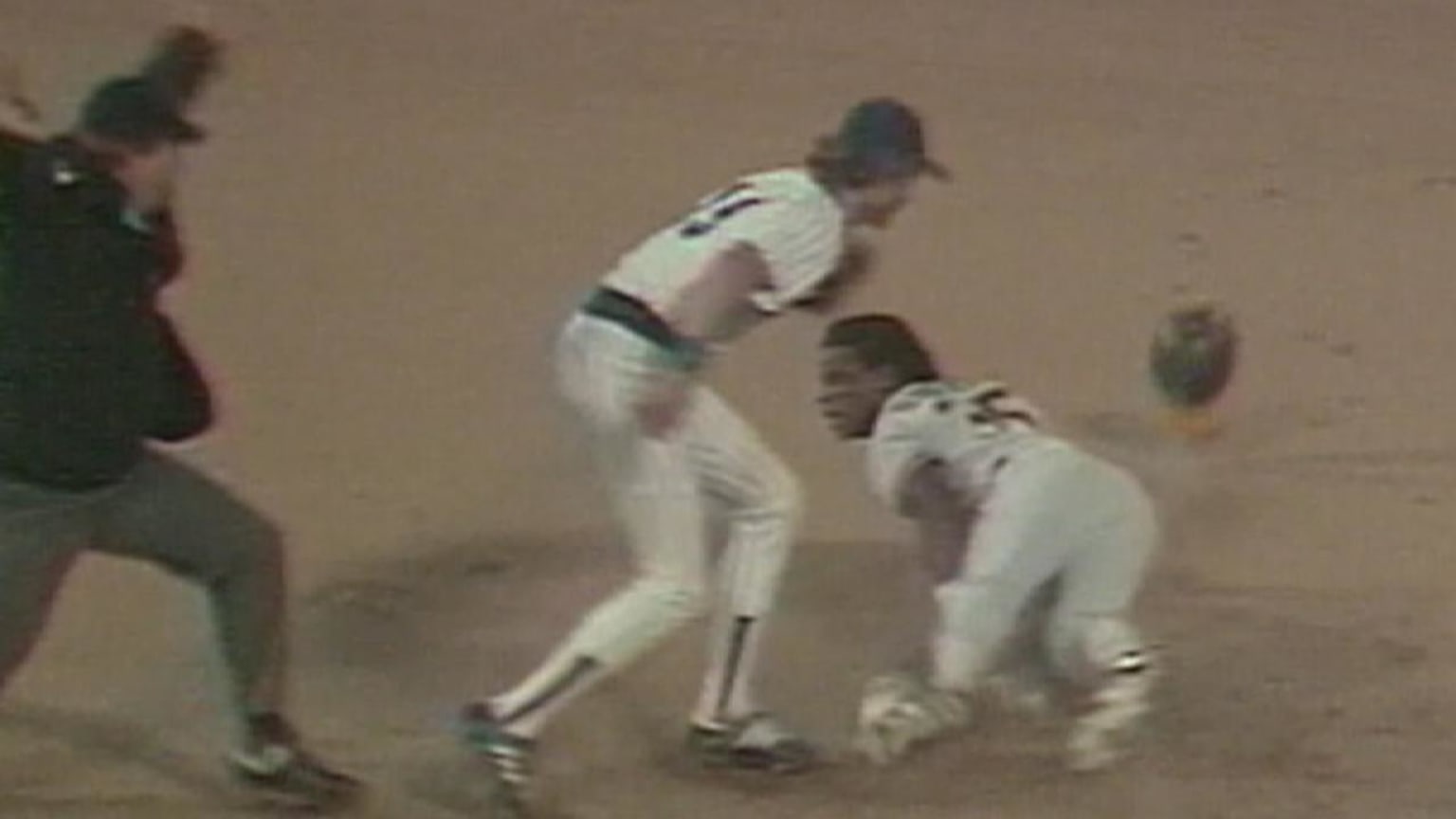 Henderson's 118th stolen base 08/26/1982