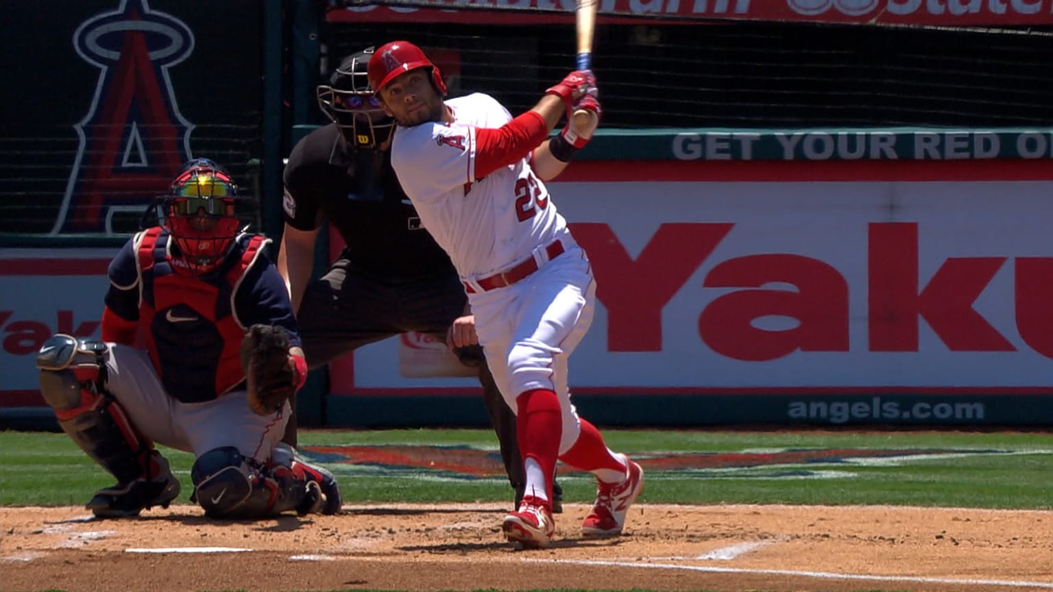 Fletcher extends hitting streak 07/07/2021 Los Angeles Angels