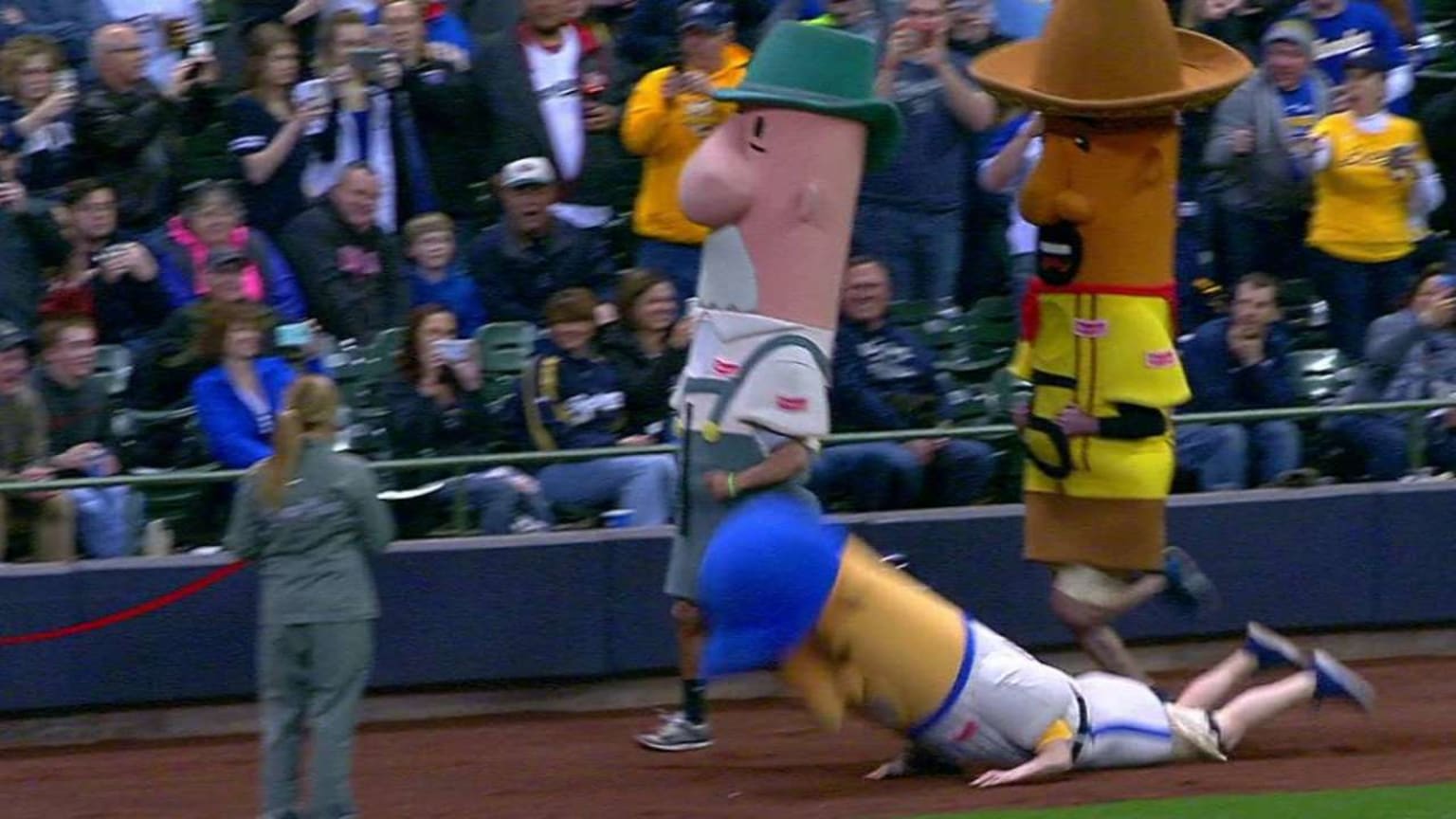 Sausage Race at Miller Park 04/05/2016