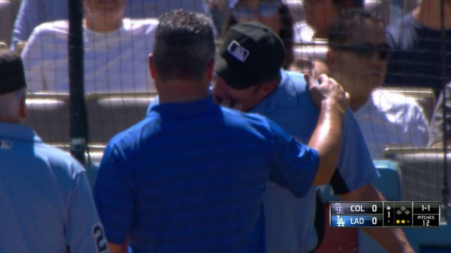 Umpire gets hit on the mask 09/25/2016