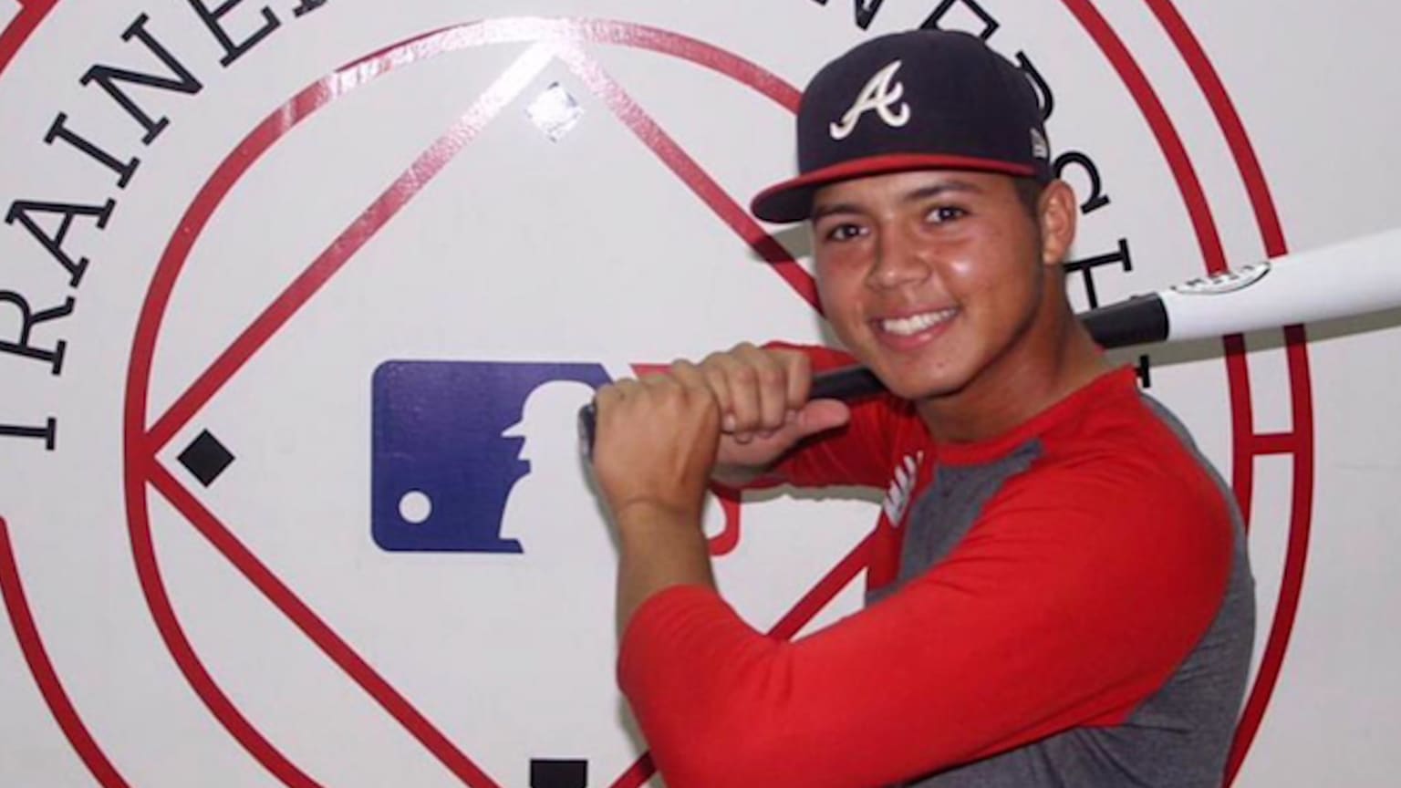 Top Int'l Prospects: Benitez, SS