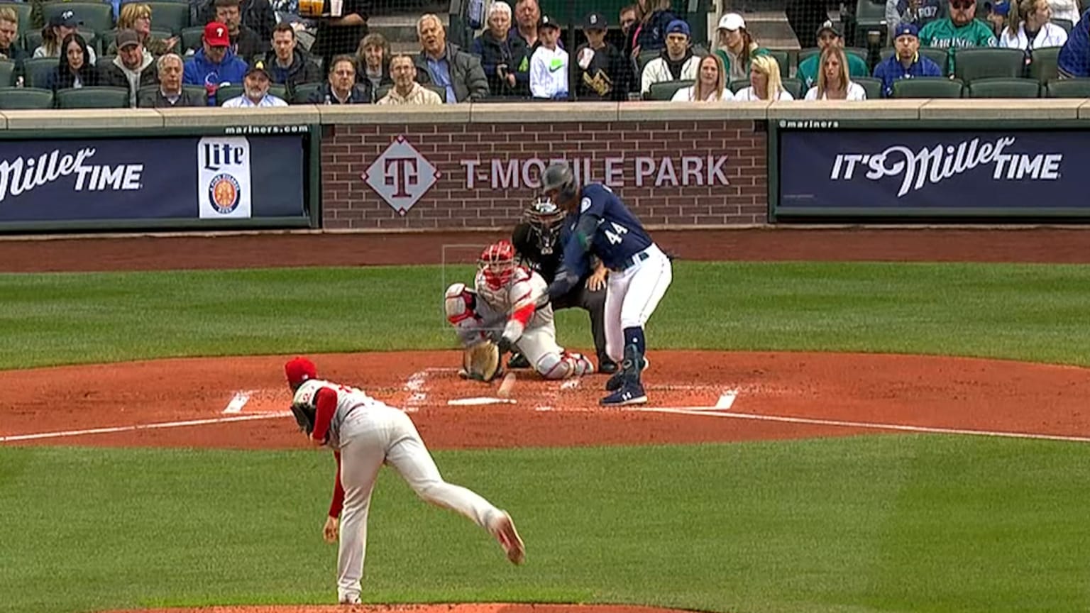 Rodríguez chops a ball in the infield for an RBI | 05/10/2022 | Seattle ...
