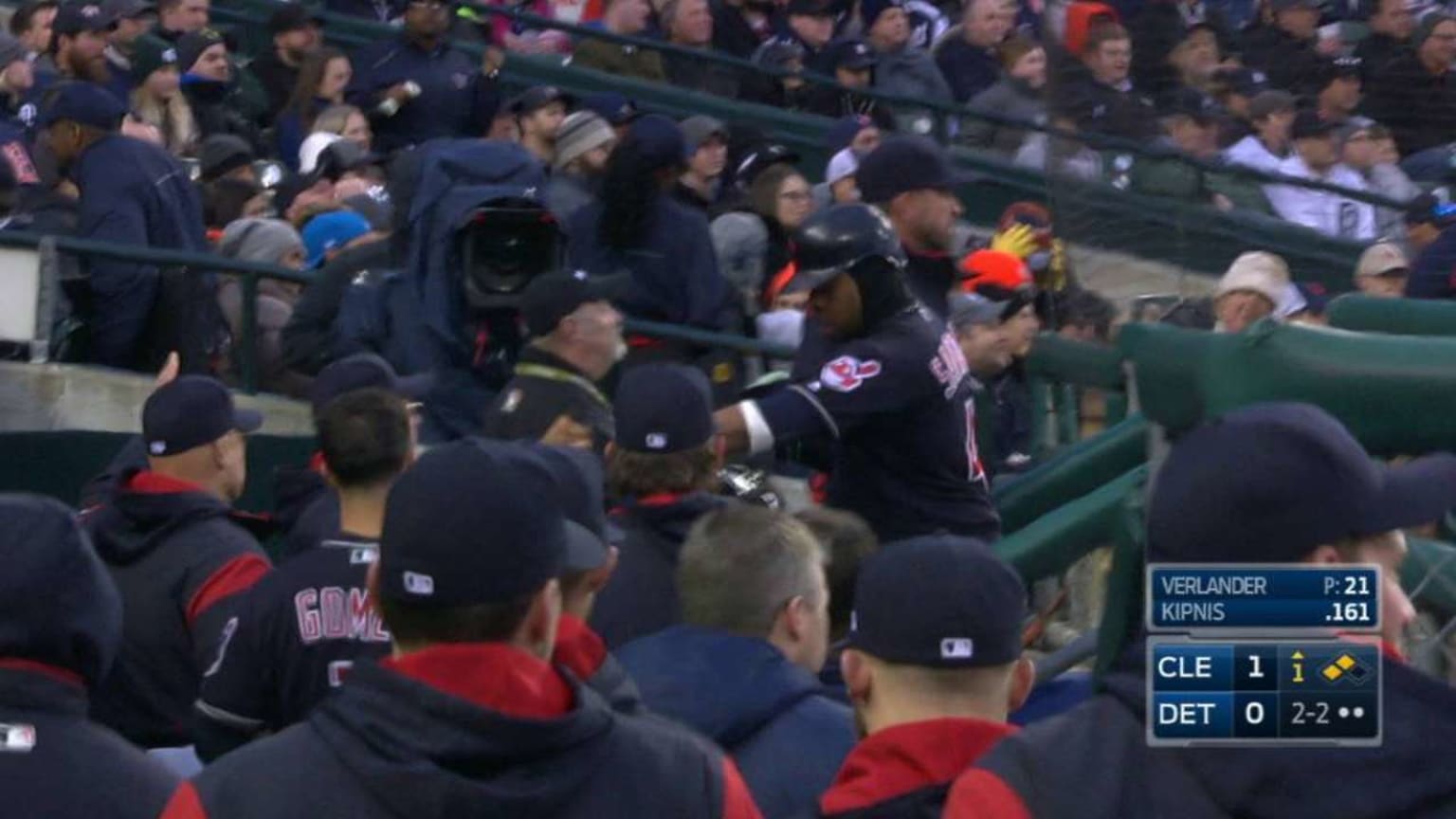 Red Sox Fan Gives Foul Ball To Young Yankees Fan In Heartwarming