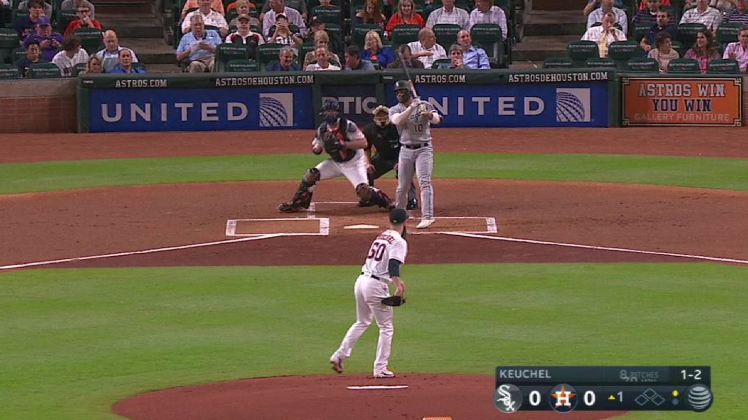 Houston Astros, Dallas Keuchel clip New York Yankees in Game 1 of