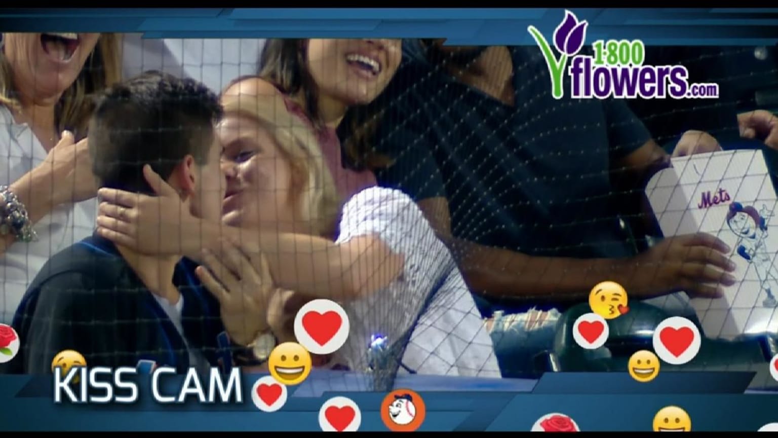7/18/17 Mets Kiss Cam 07/18/2017 Atlanta Braves