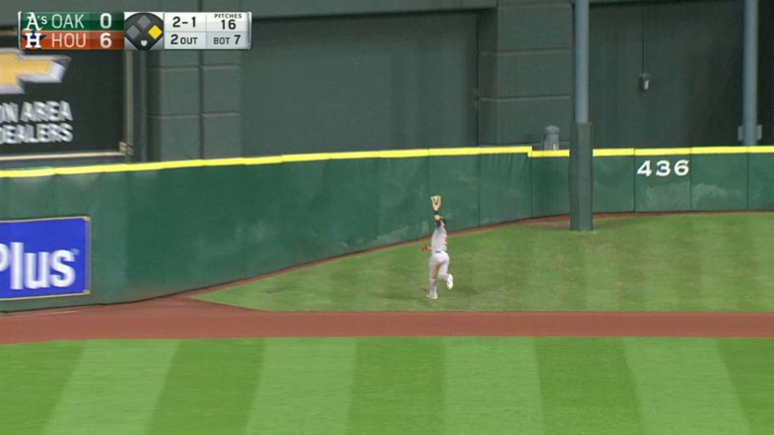 Smolinski's catch on Tal's Hill 08/29/2016 Baltimore Orioles