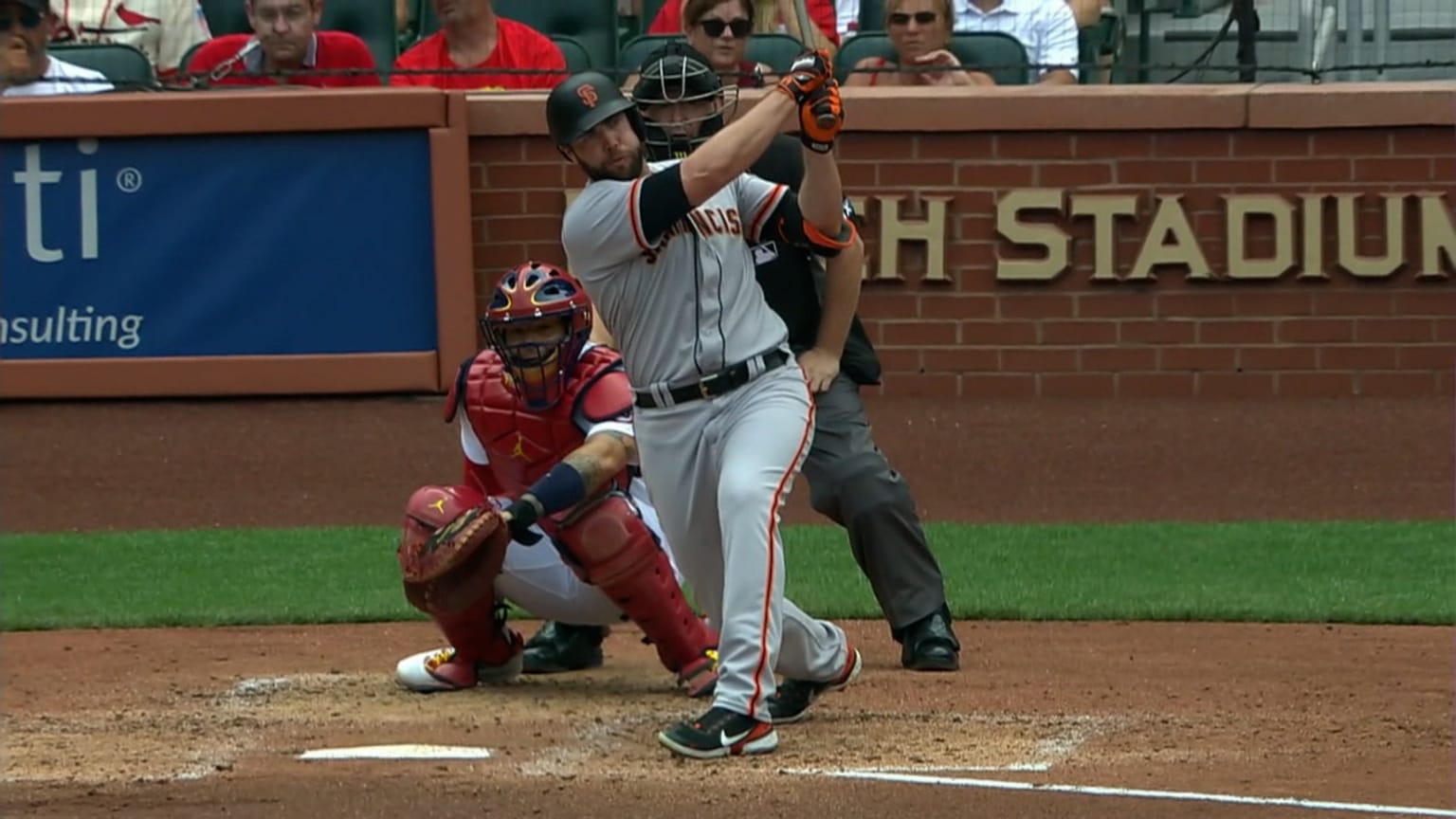 Darin Ruf launches a solo home run to left field | 07/18/2021 | San ...