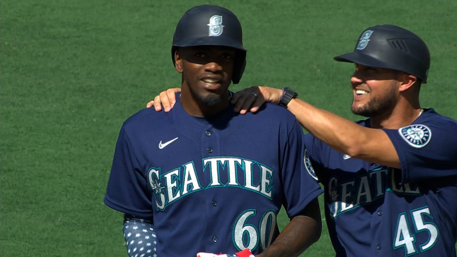 Marcus Wilson's first career hit 07/04/2022 Seattle Mariners