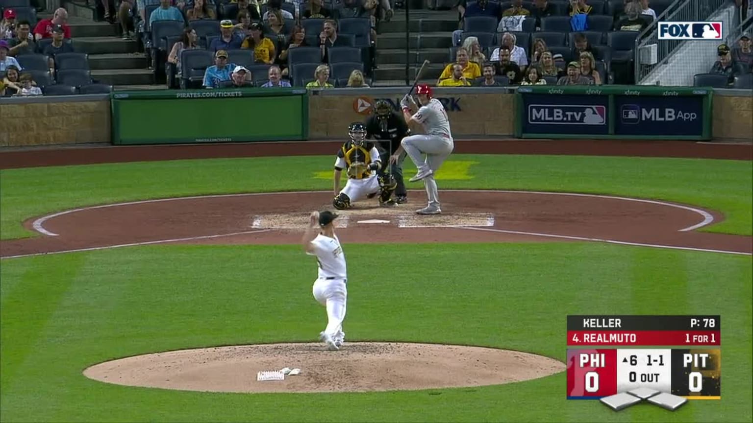 J.T. Realmuto makes a hole in the Marlins Park fish tank : r/baseball