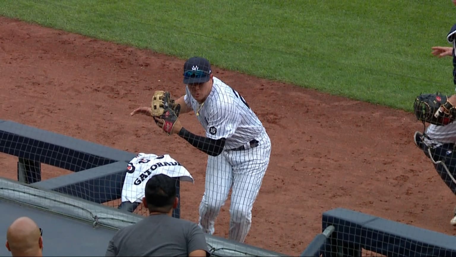 Gio Urshela hits first homer with New York Yankees