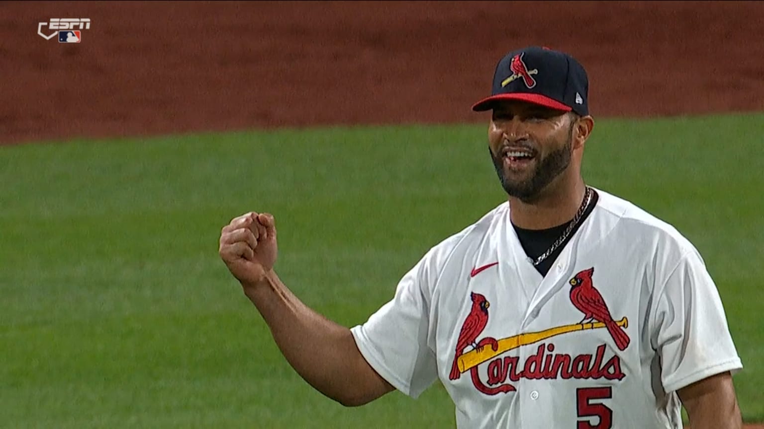 Albert Pujols taking in the Cards/Dodgers game : r/baseball