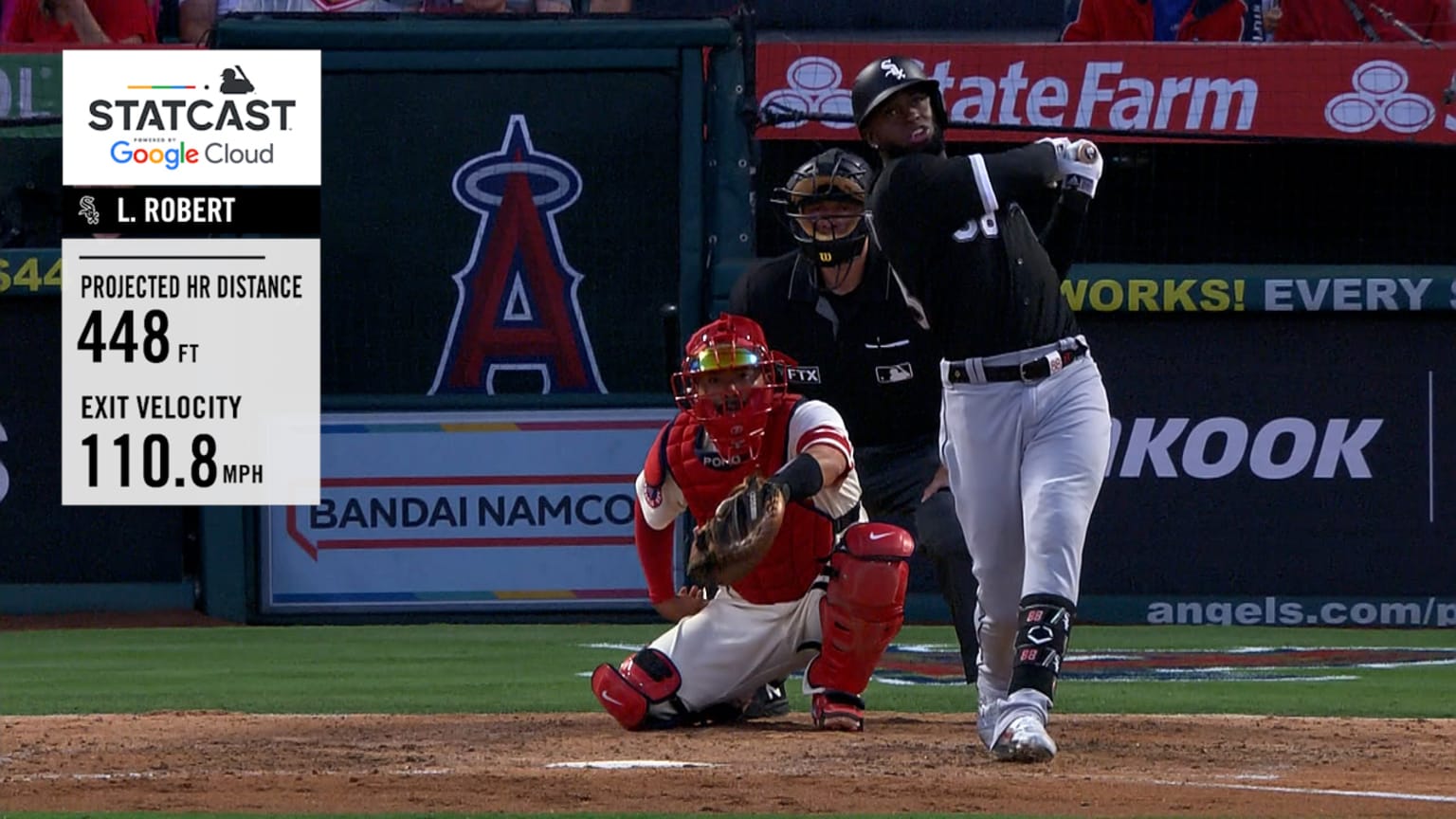 Luis Robert's two-run home run, 08/22/2020