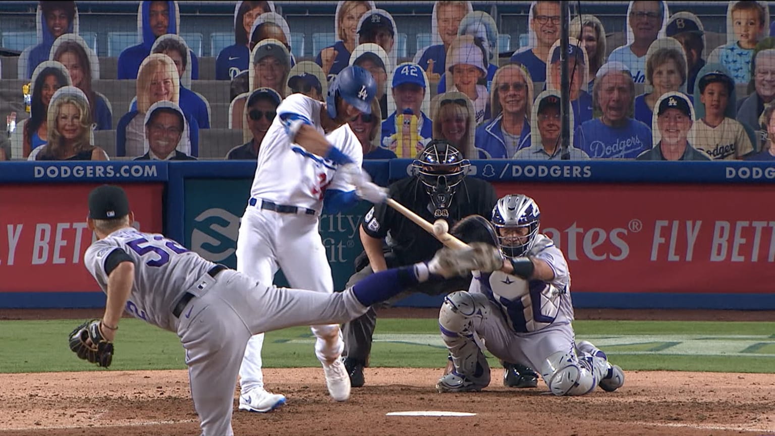 Cody Bellinger's walkoff home run 08/22/2020 Baltimore Orioles