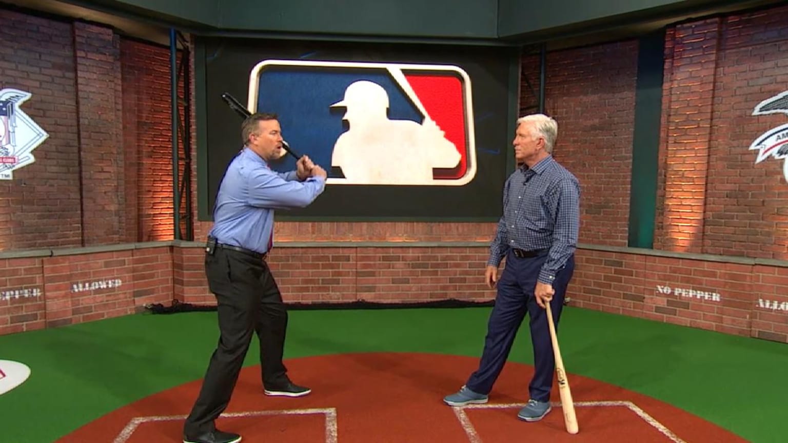 Mike Schmidt: Inspecting pitchers won't change poor MLB hitting