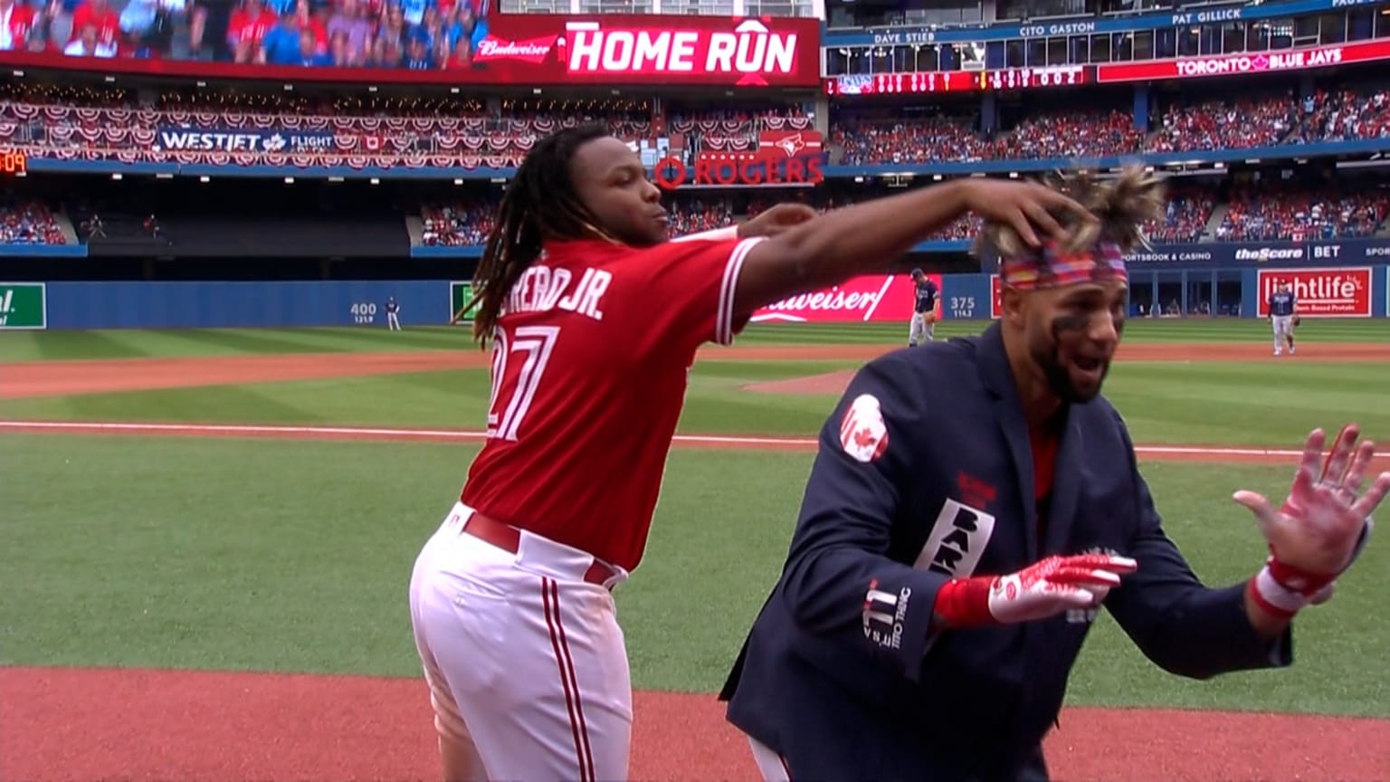 PHNX Diamondbacks on X: PURPLE HAIR DON'T CARE Lourdes Gurriel Jr. has  already exceeded his 2022 home run total, and it is May 15. 🤯   / X