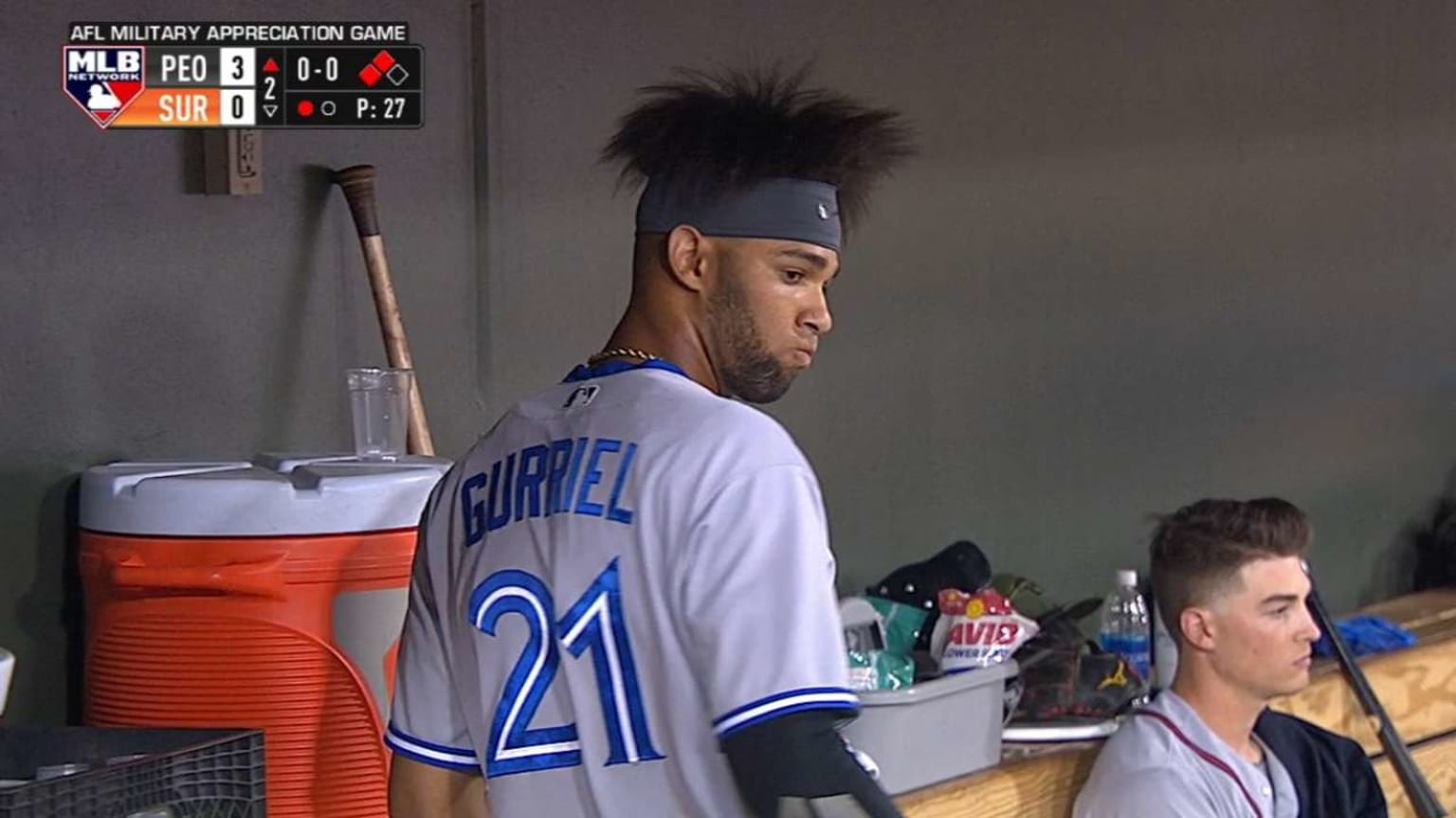 Gurriel's hair is family affair, 11/12/2017