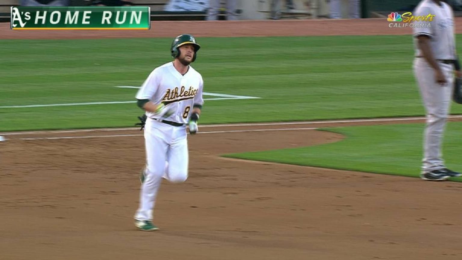 NYY@OAK: Lowrie opens the scoring with a solo homer | 06/15/2017 | MLB.com