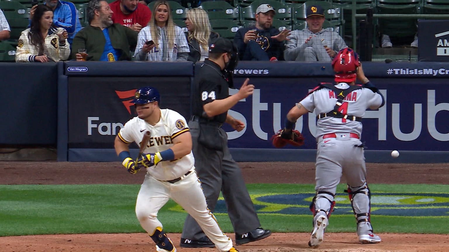 Vogelbach Reaches On Wild Pitch 05 12 21 Milwaukee Brewers